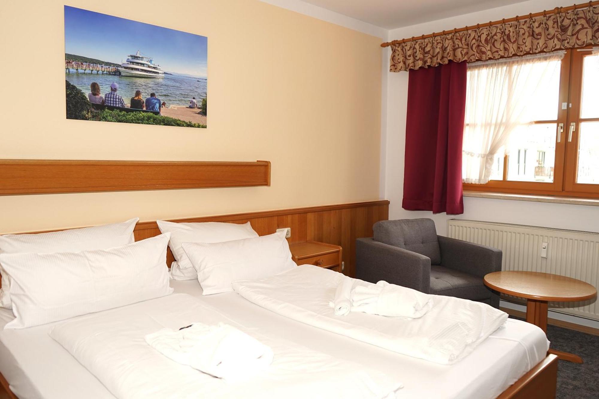 Gasthaus Und Landhotel Wiedmann Eresing Экстерьер фото